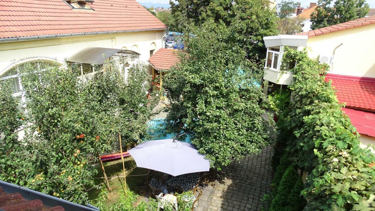 Hotel Casa Elysee Deva Exterior foto